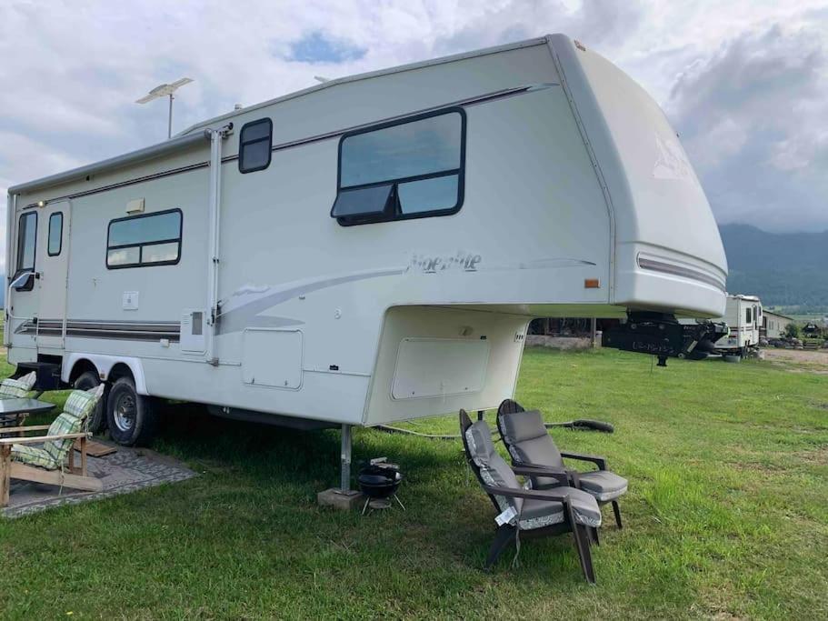 Mission Mountain Camper Saint Ignatius Exterior foto